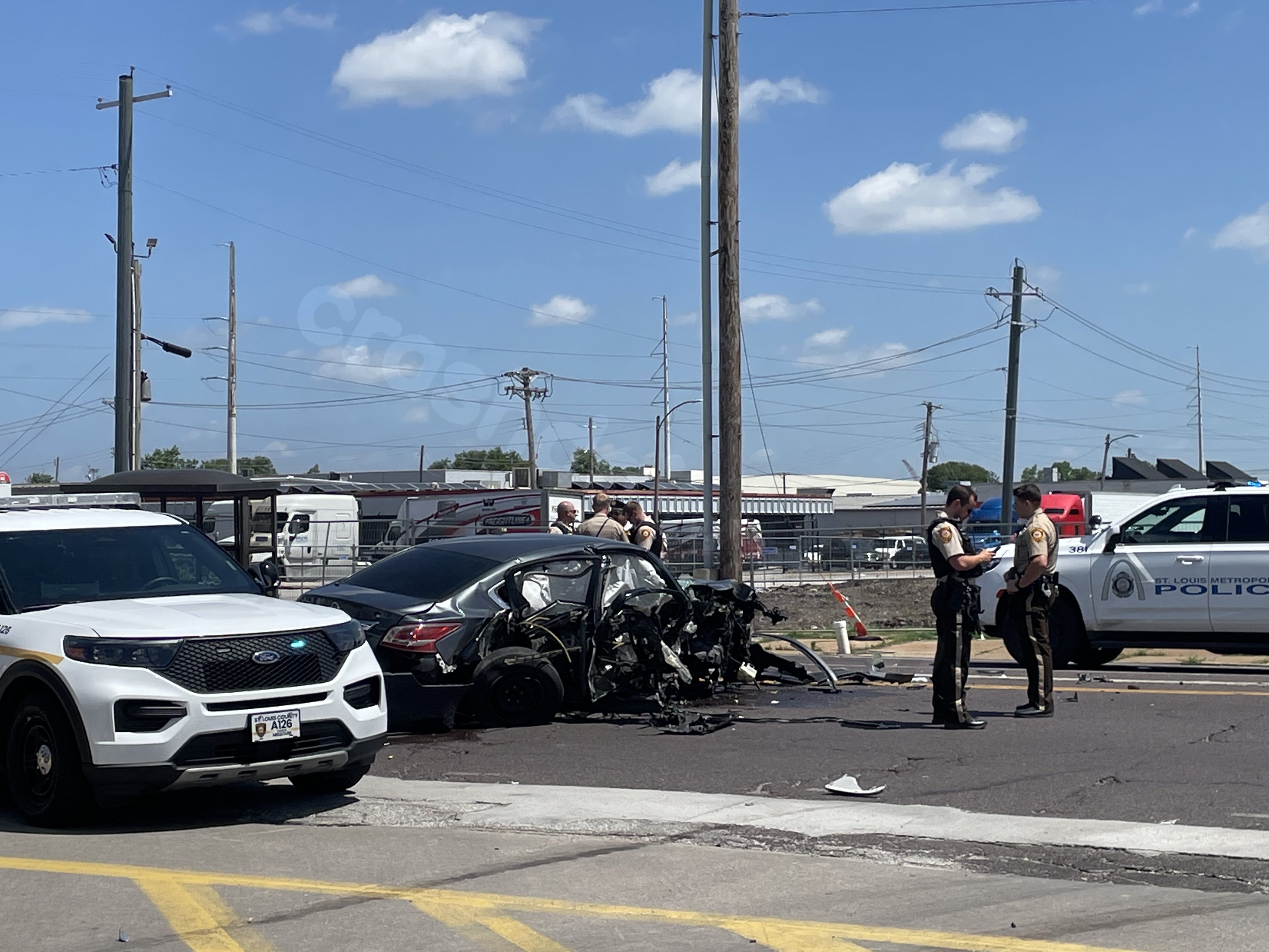 Police chase in northern county culminates in St. Louis crash; two hurt