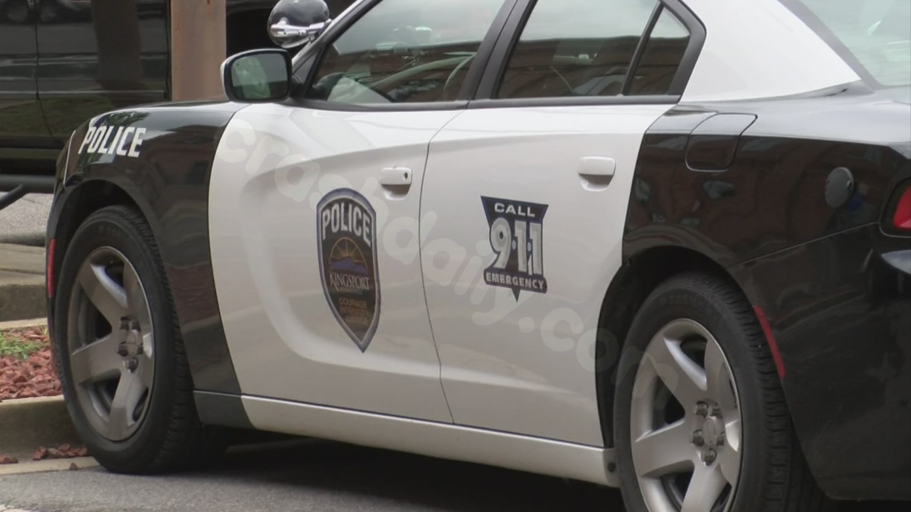 Kingsport police announce lane closures on Fort Henry Drive due to four-car crash.
