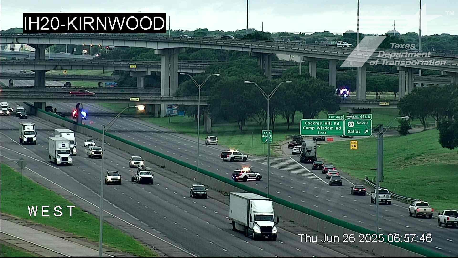 Deadly crash closes I-20 at Hwy. 67 in Dallas County