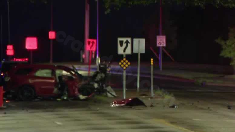 Fatal crash injures two in south Omaha Thursday morning