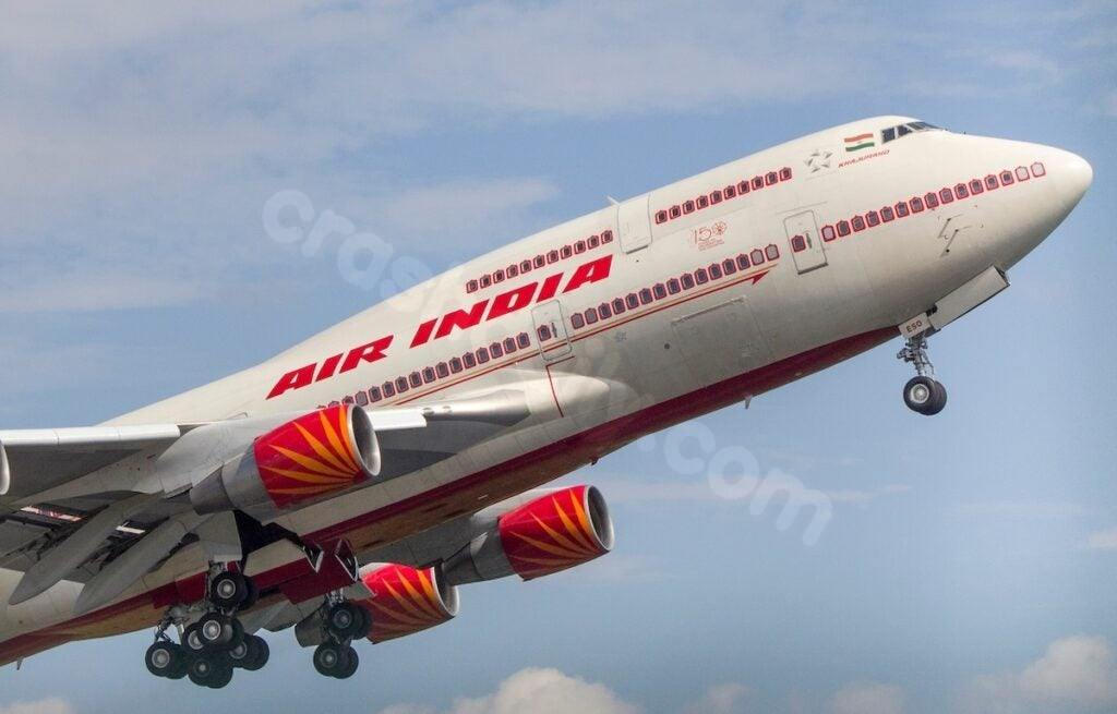 Analysis of Data from Black Box of Boeing 787 Dreamliner in Air India Crash