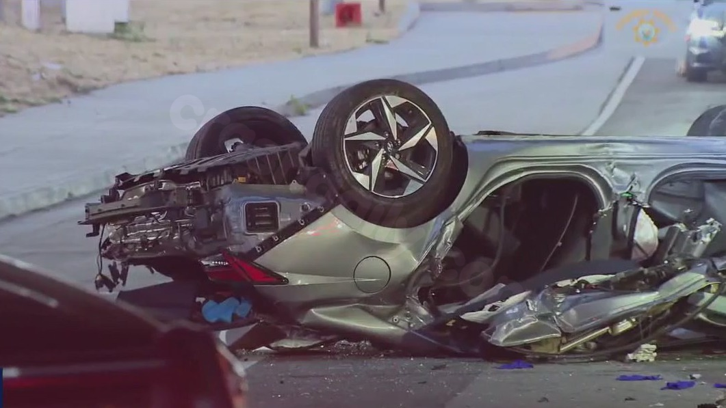Fatal crash in Albany: Car plunges from highway bridge