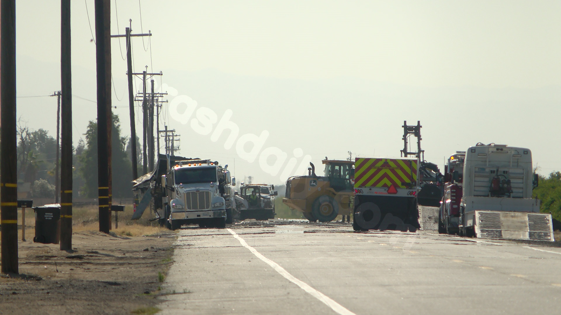 Stockdale Hwy crash: 1 dead, 2 injured