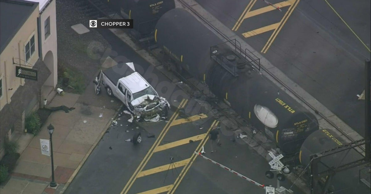 Lansdale, Pennsylvania SEPTA station closed due to freight train collision