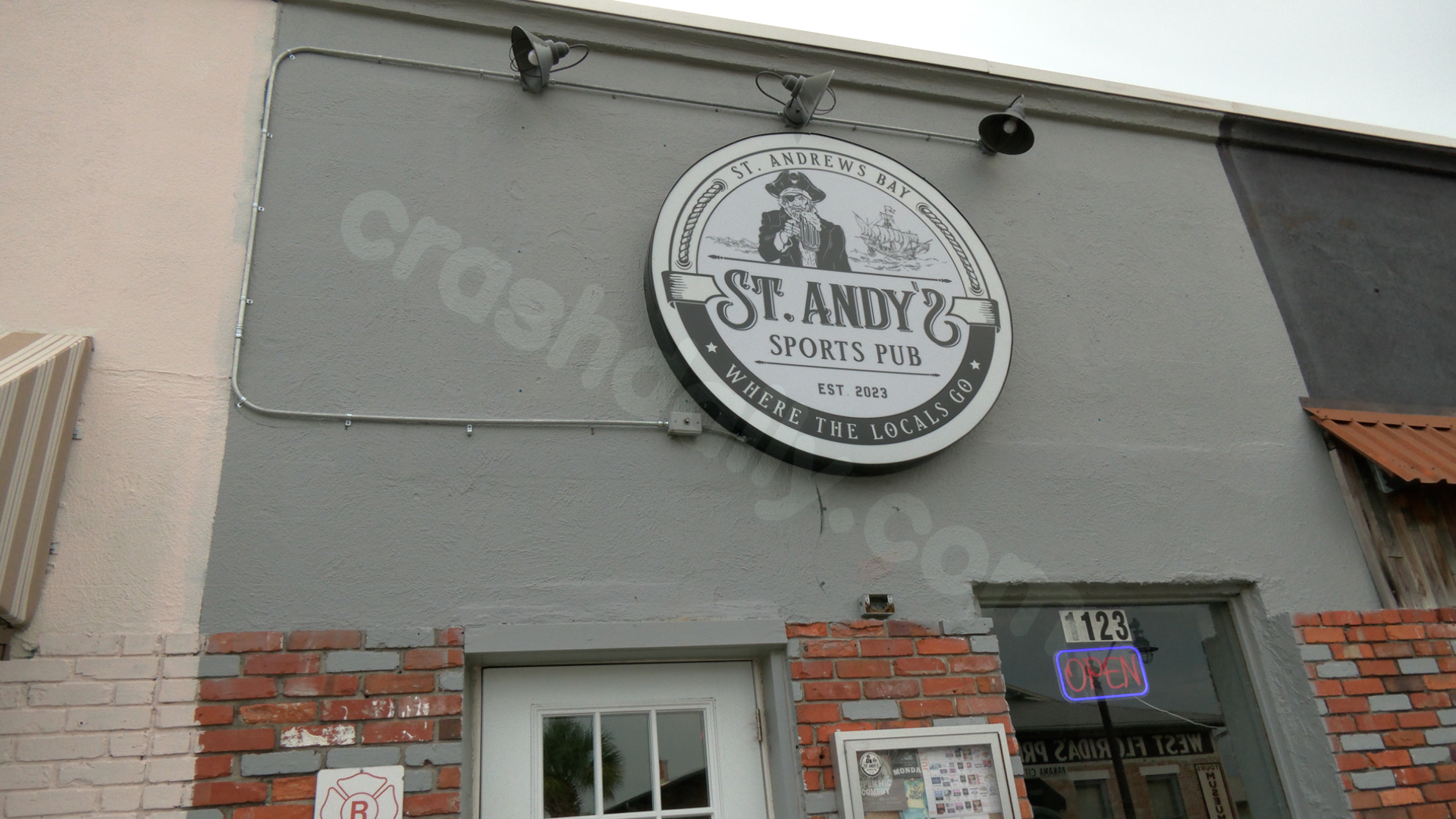 Community supports Back Porch BBQ post-boat incident