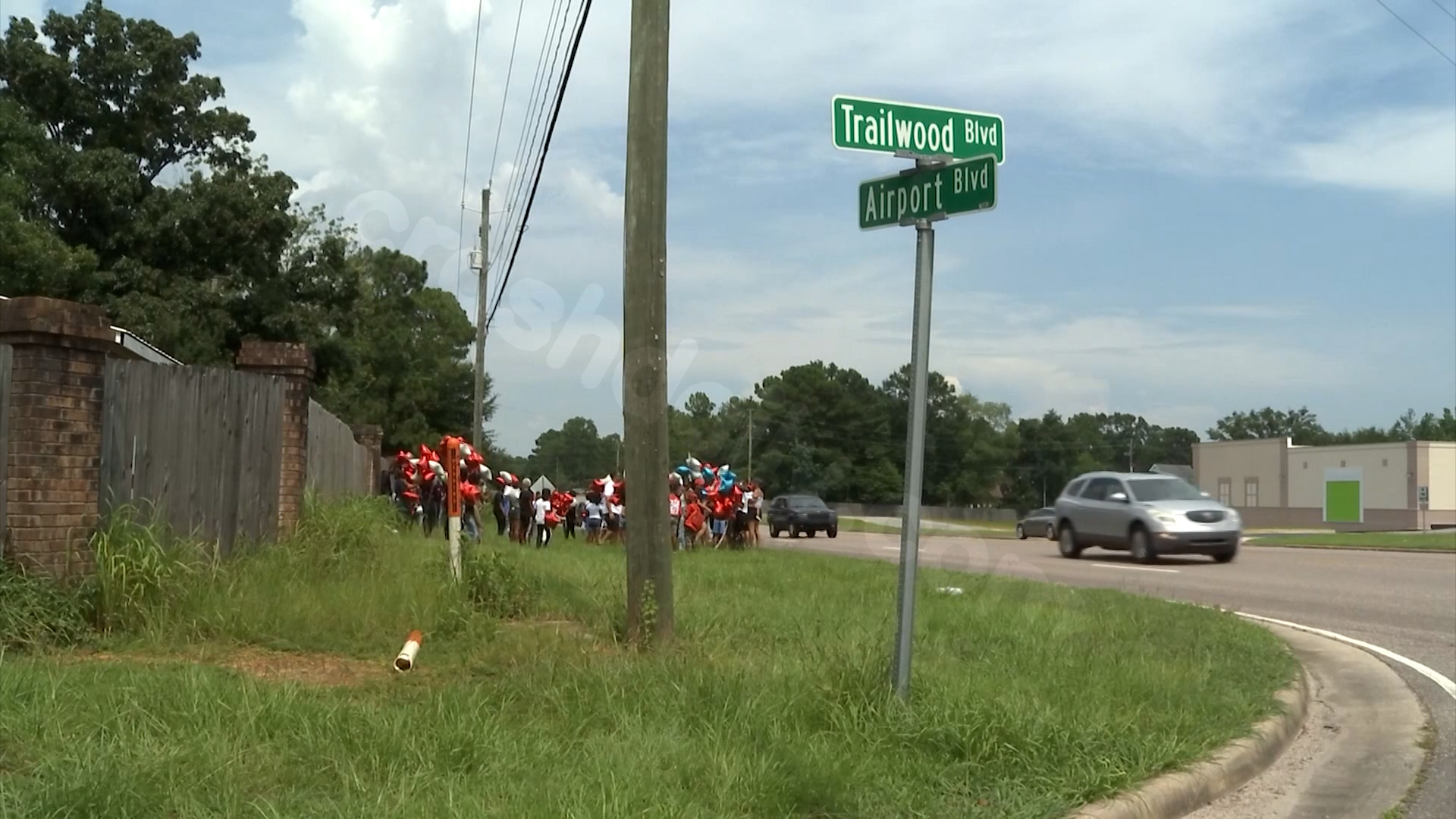 Community honors two teenagers who died in a car crash