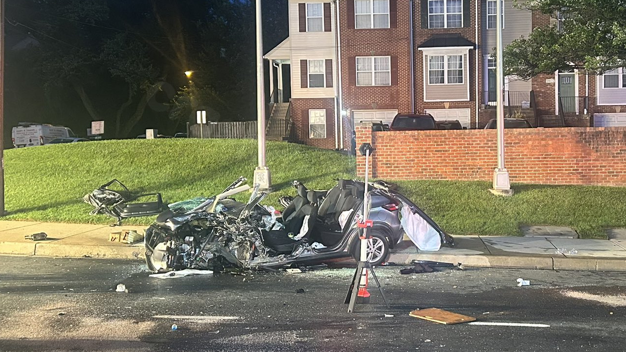 Multiple injured in Silver Spring multi-car collision