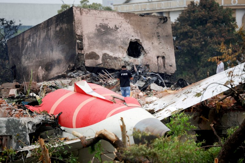 Report finds pilot confusion in Air India crash due to engine switch maneuver