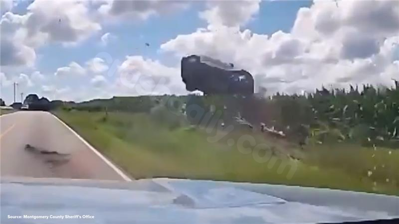 Missouri pursuit leads to overturning crash