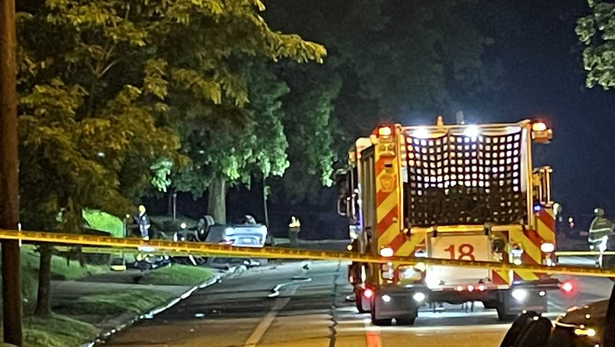 1 teenager dies, 3 hurt in rollover accident in Pittsburgh
