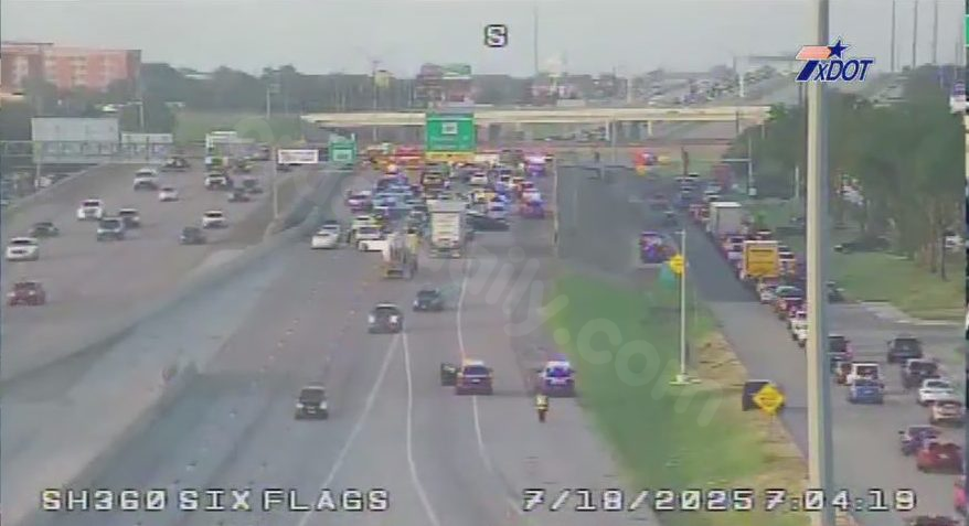 Deadly accident closes SH 360 by Six Flags in Arlington