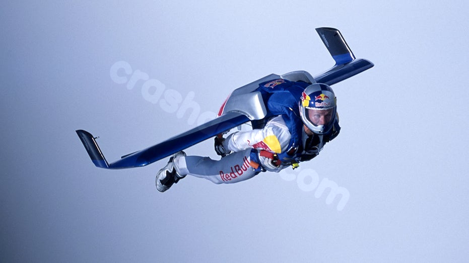 Skydiving icon Felix Baumgartner, famous for record-breaking space jump, passes away in paragliding mishap.