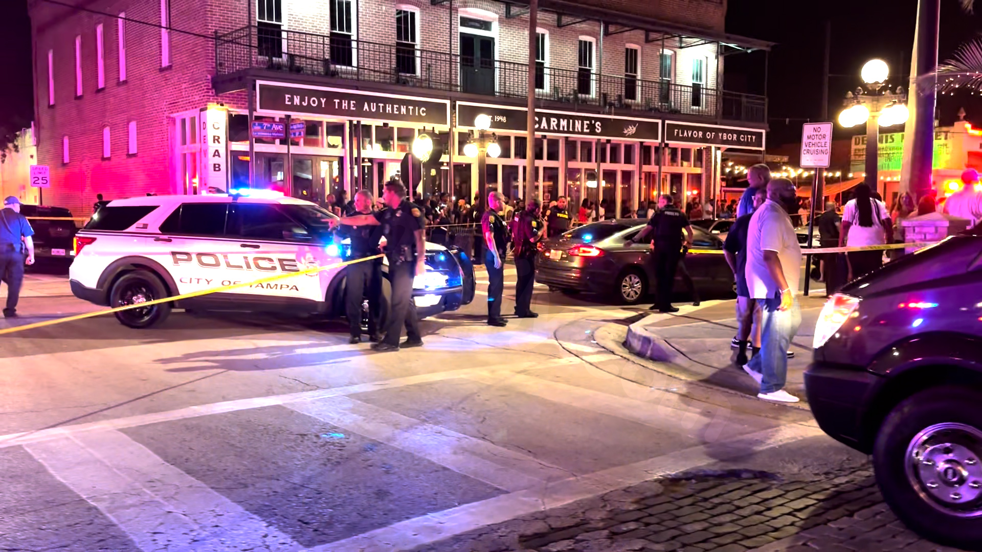 4 people hurt in pedestrian accident: Tampa cops