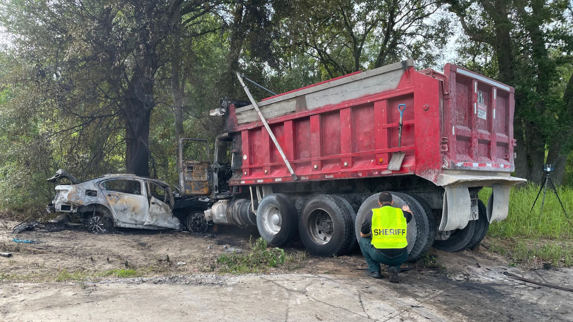 Fatal collision involving dump truck in Polk County: Sheriff's Office