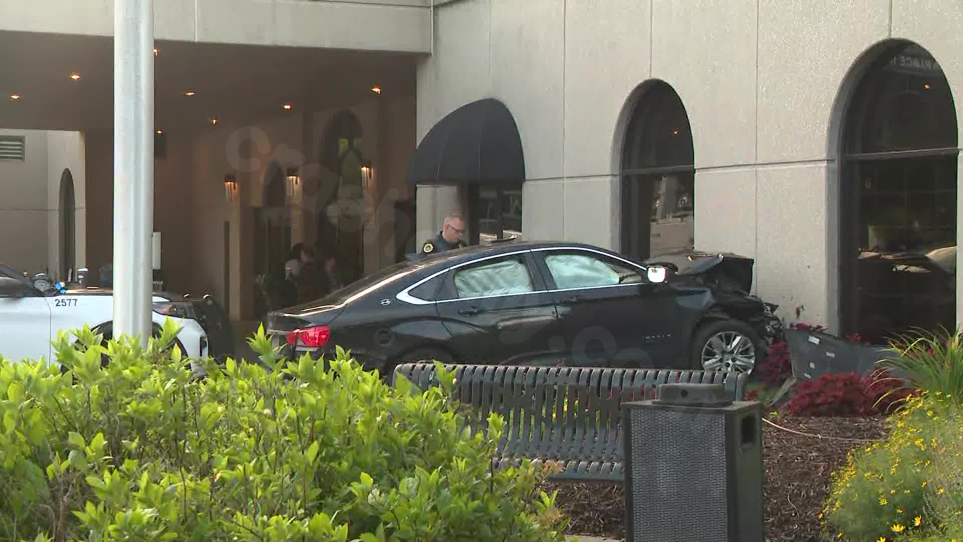 Suspect arrested for attempting to hit pedestrians, crashing into police car, and colliding with Des Moines hotel, authorities report