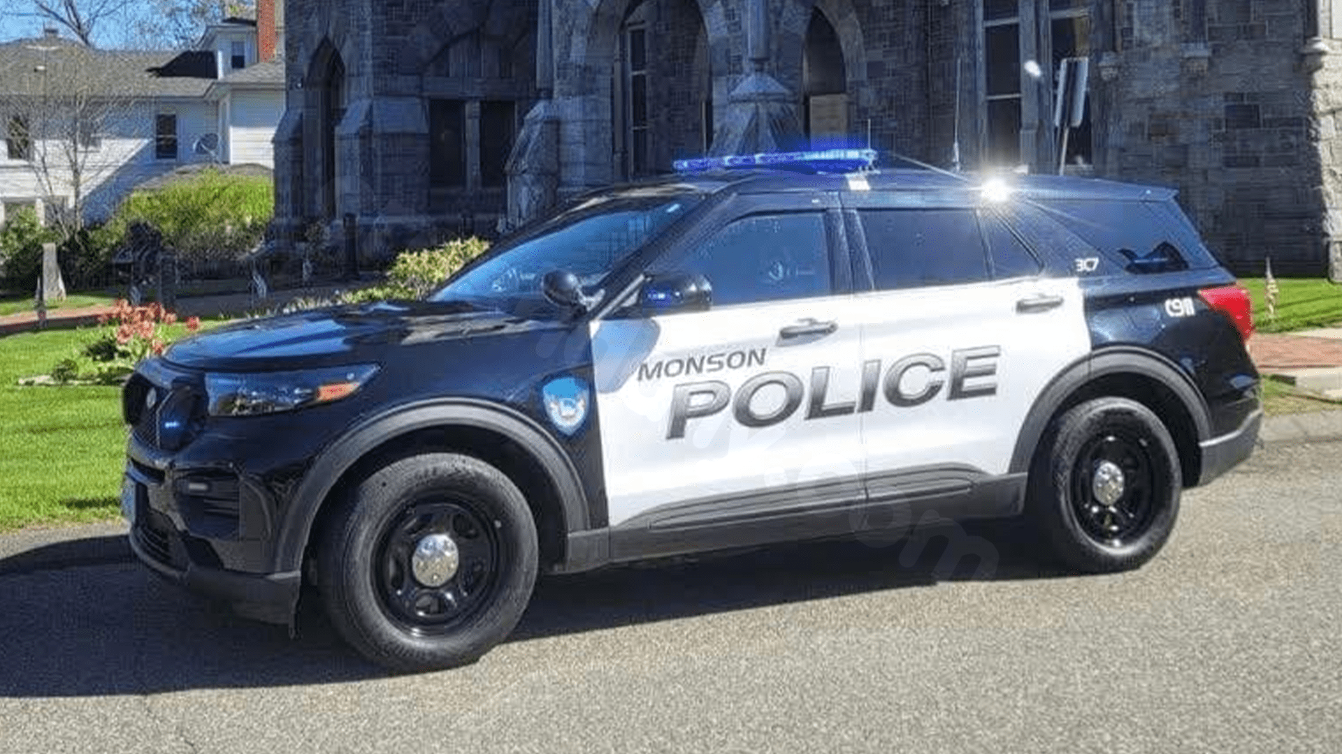Stafford Road in Monson shut down after vehicle collision