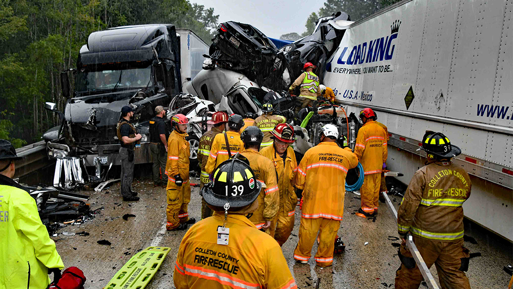 2 fatalities, 26 injuries in consecutive interstate crashes in South Carolina