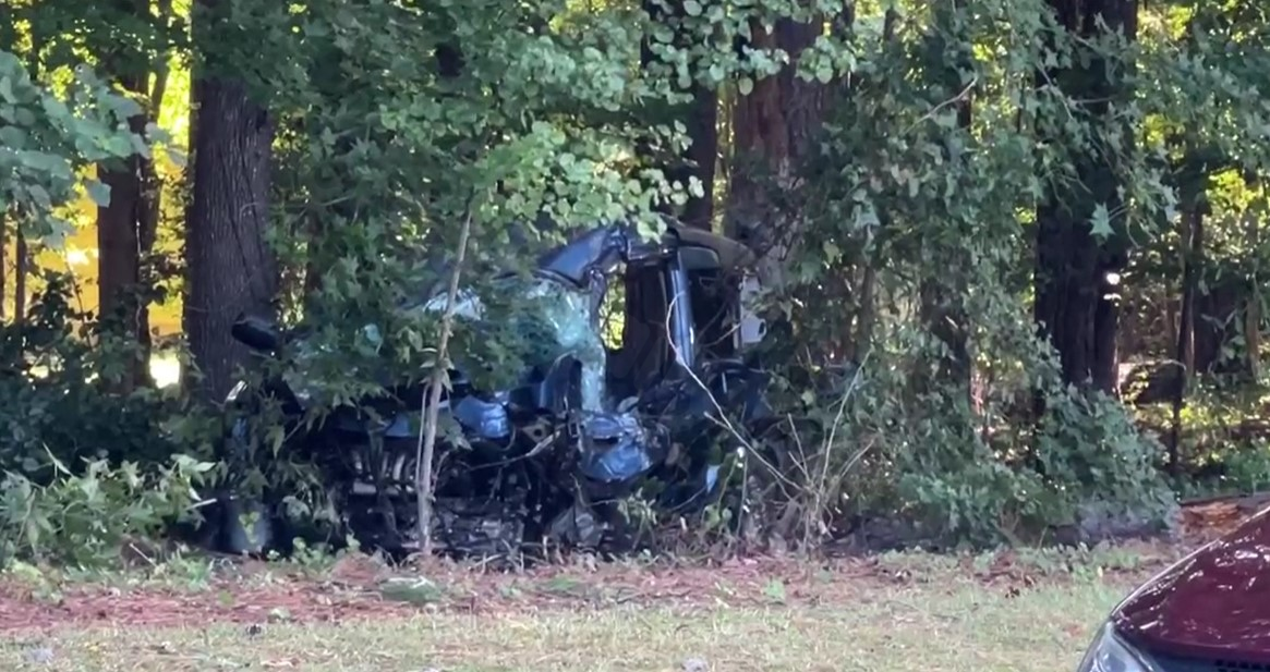 Fatal crash on Peachtree Parkway