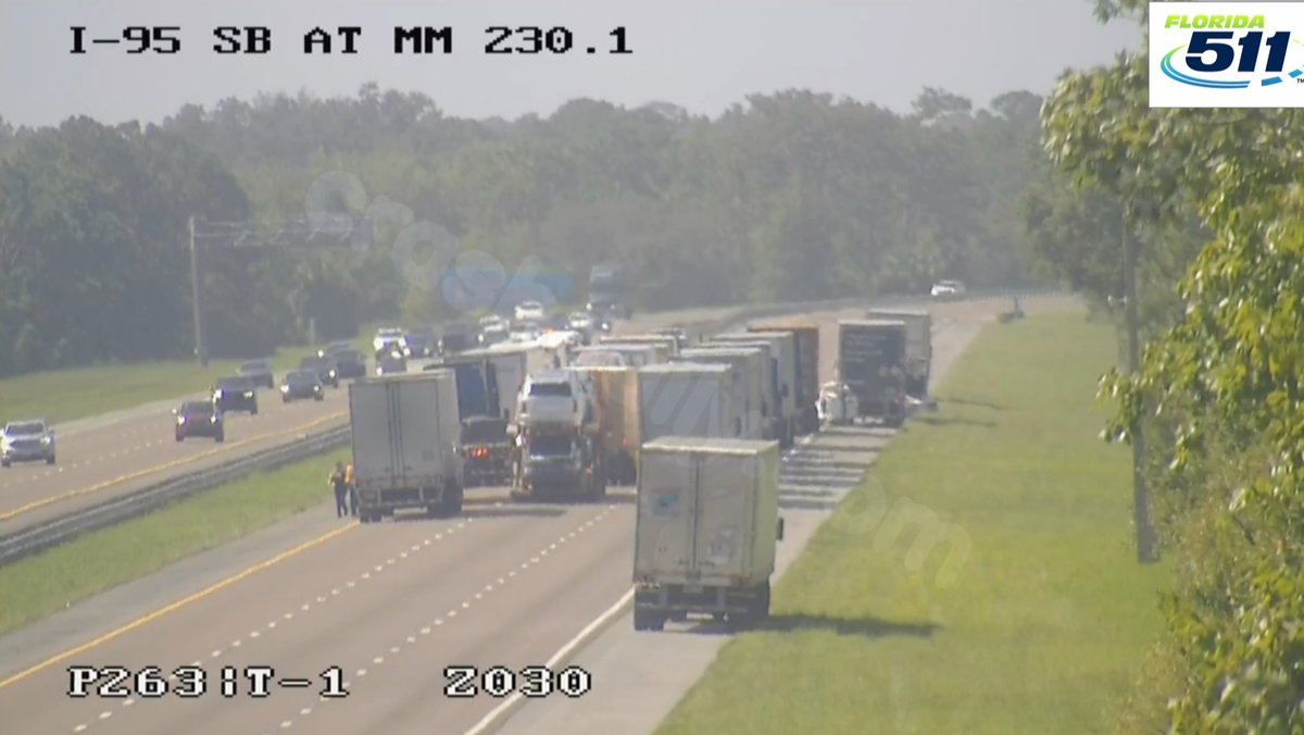 Fatal crash causes closure of Southbound I-95 in Mims.