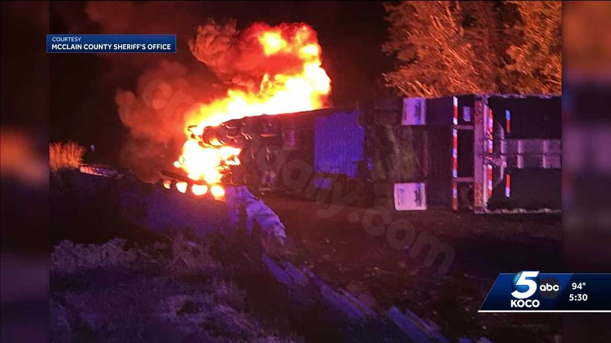Traffic disrupted on I-35 for almost 11 hours due to deadly crash and deputy accident