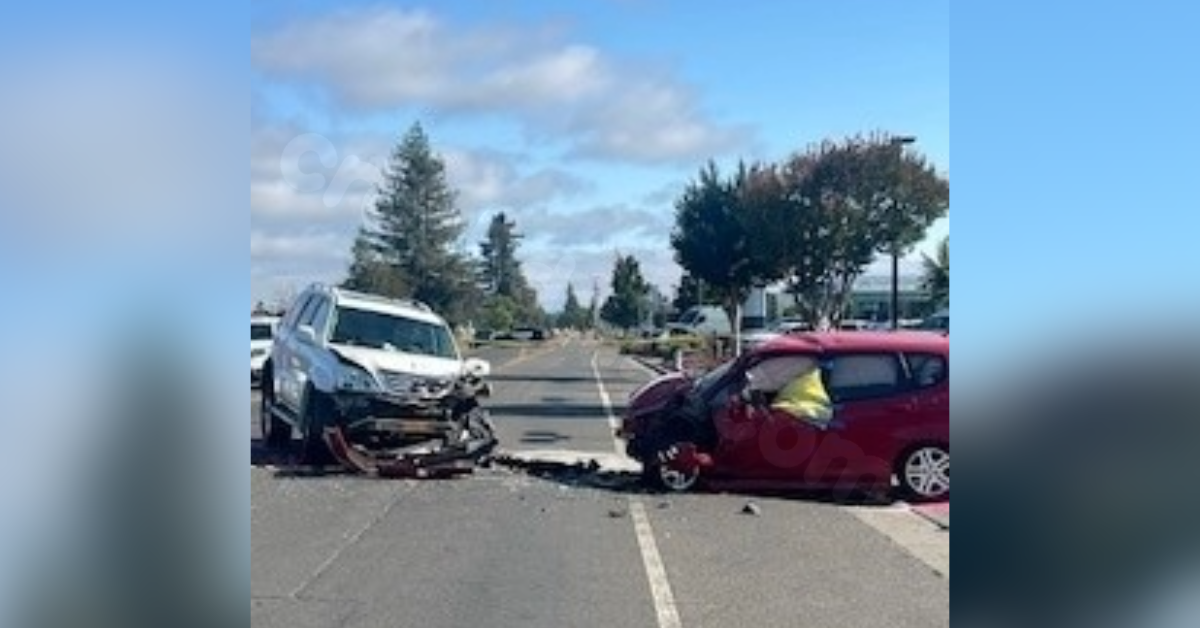 Fatal head-on collision in Santa Rosa due to driver's failure to notice stopped vehicle turning