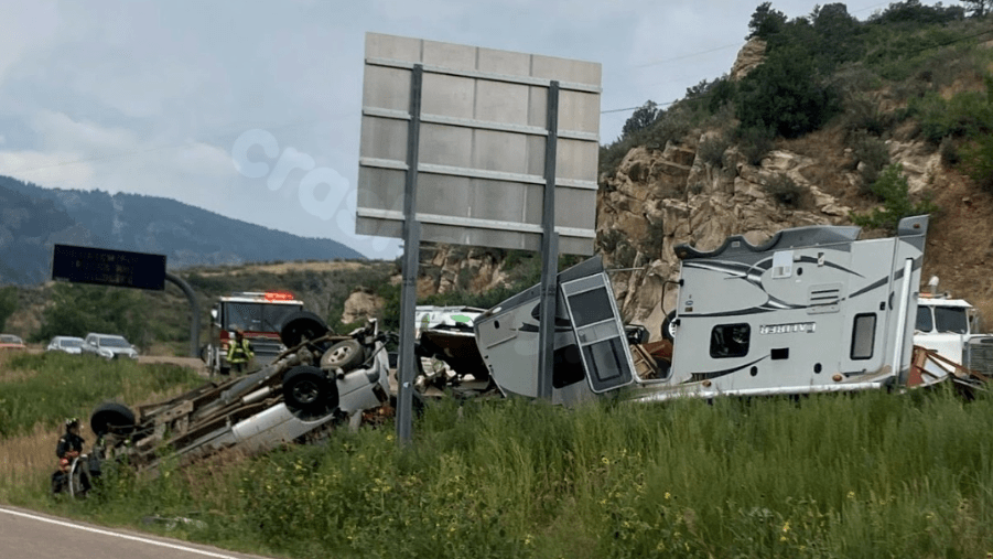 Roll-over crash shuts down northbound lanes in Jeffco