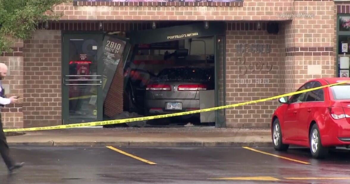 Toddler dies, 13 hurt in crash at Portillo's in Oswego, IL