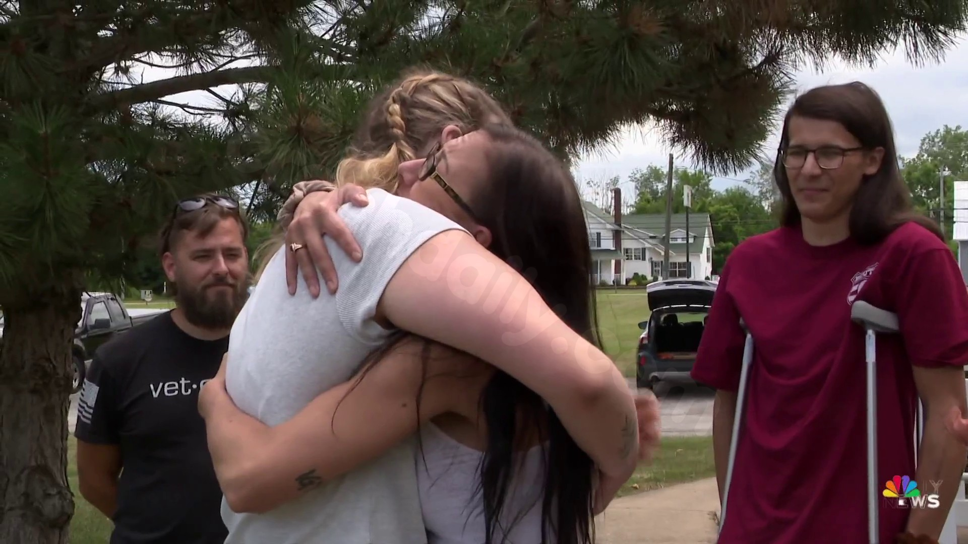 Ohio mom reunited with woman who rescued son post motorcycle crash