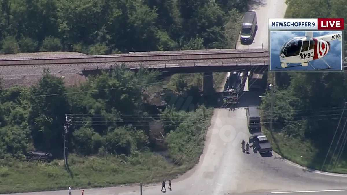 Fatal collision on Cameron Road involving dump truck in Mosby, Missouri