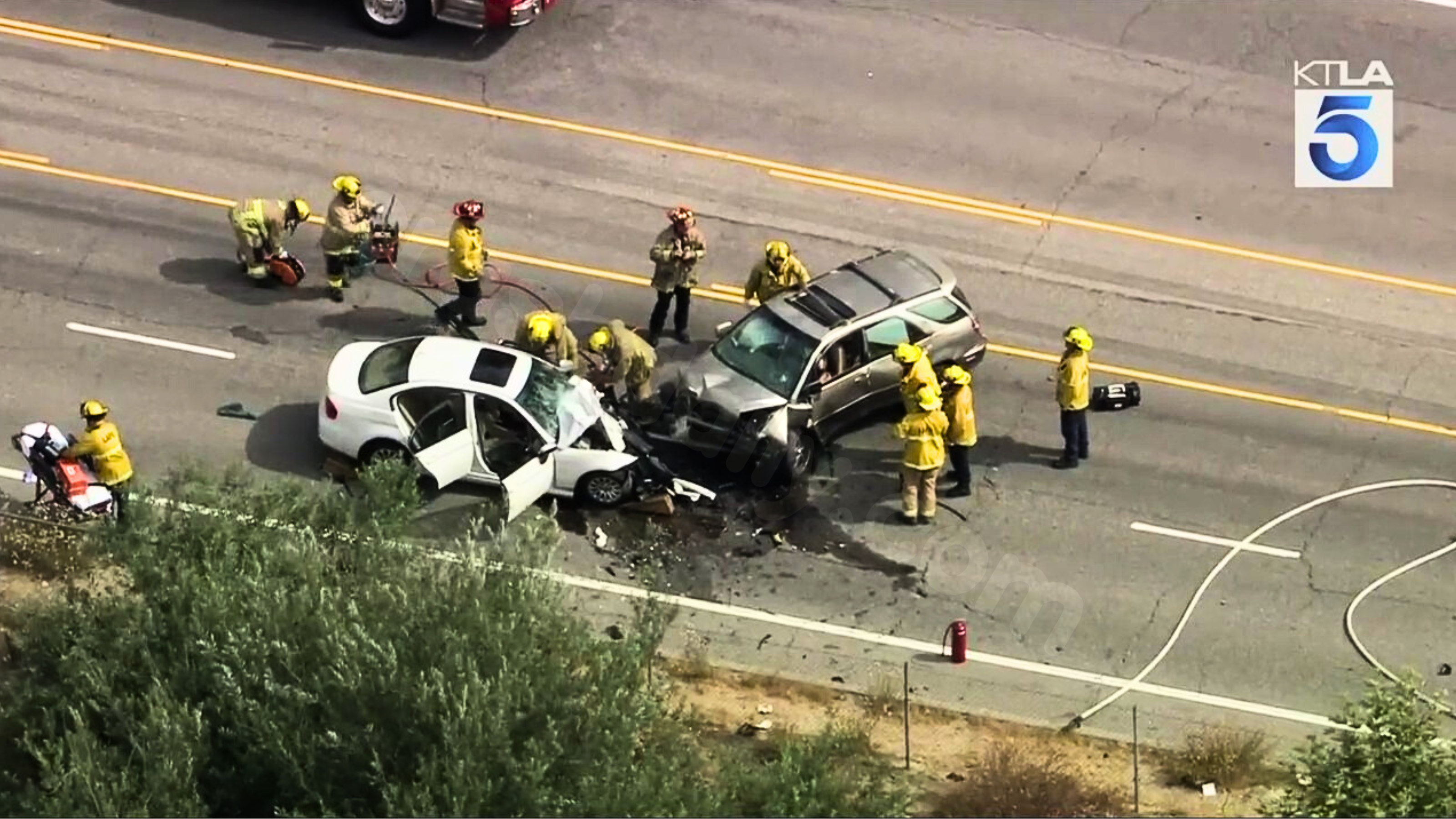 Fatal head-on crash in Shadow Hills leaves two victims trapped in wreckage