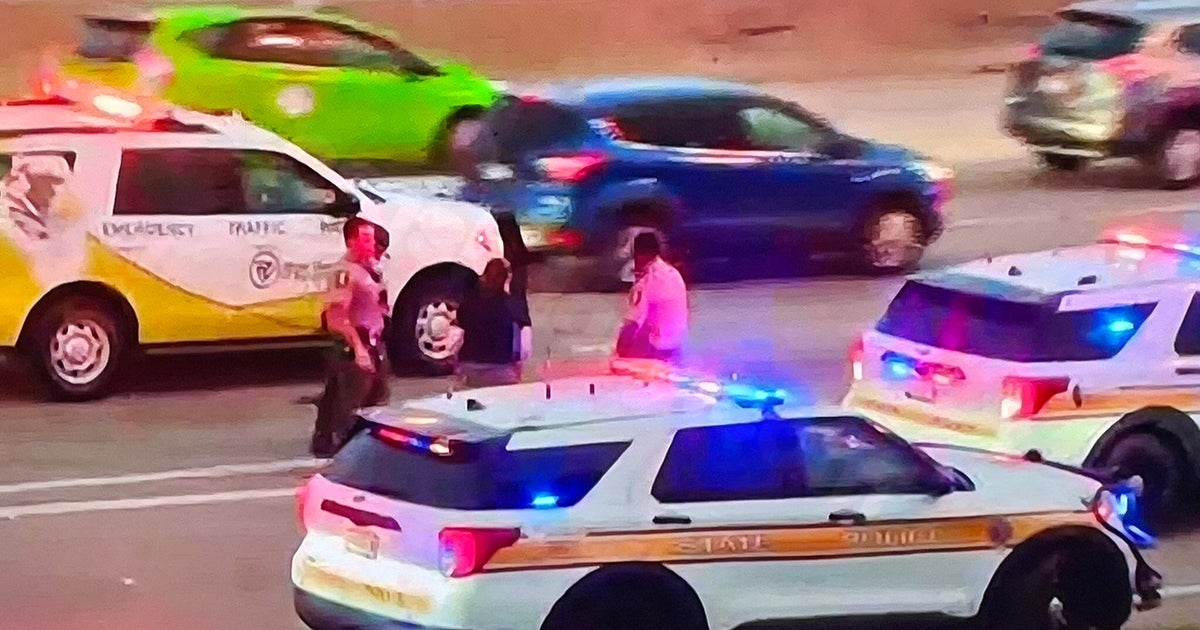 Inbound lanes closed on Dan Ryan Expressway due to pedestrian-car collision near 75th Street.