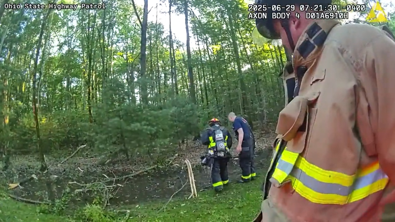 Video shows emergency teams responding to fatal Howland plane crash