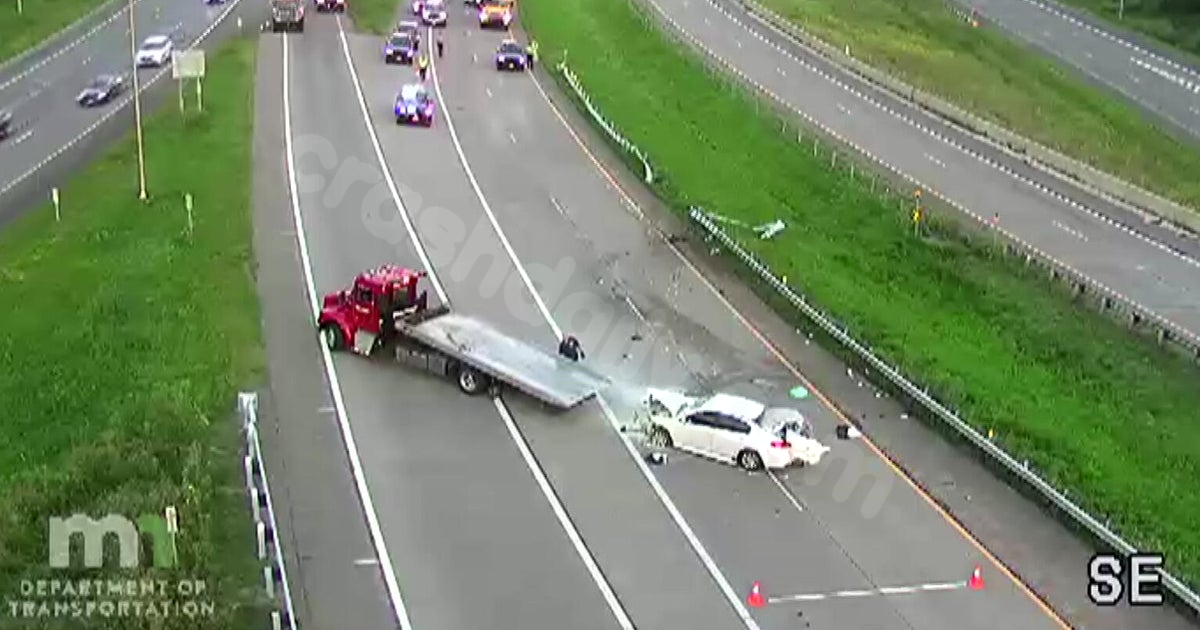 Fatal rollover crash on I-694 in Brooklyn Park