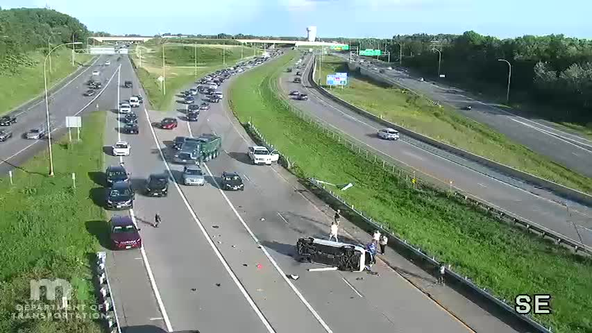 Video: Drivers rush to assist woman in Arden Hills deadly accident