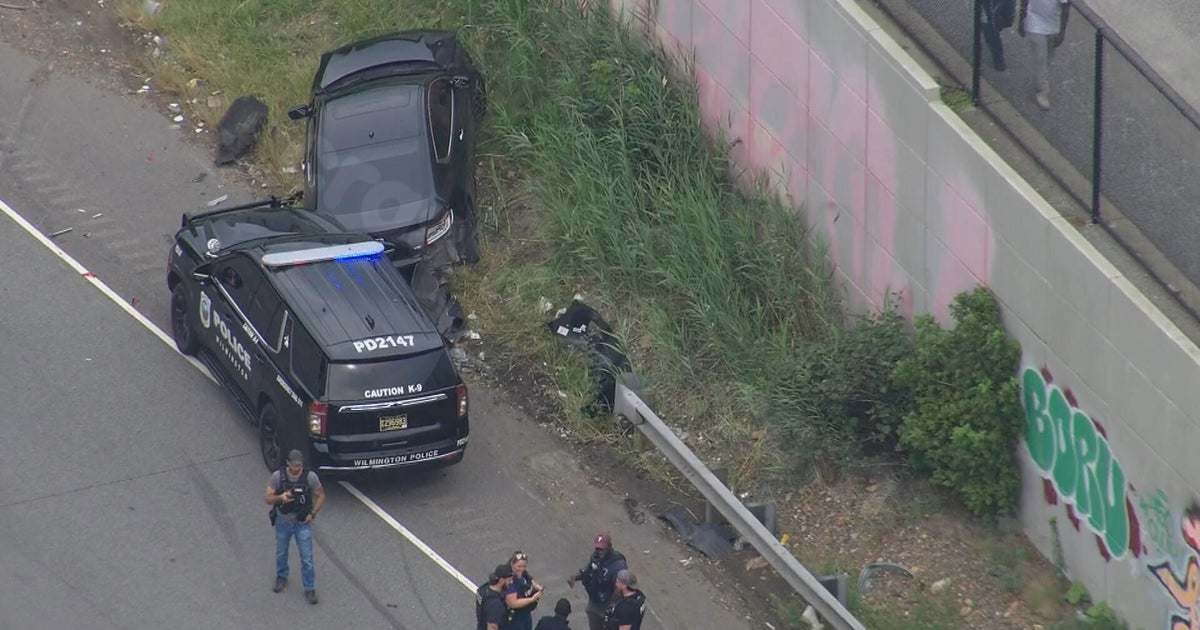 Pennsylvania Crash Linked to Delaware Police Chase; 2 Men in Custody