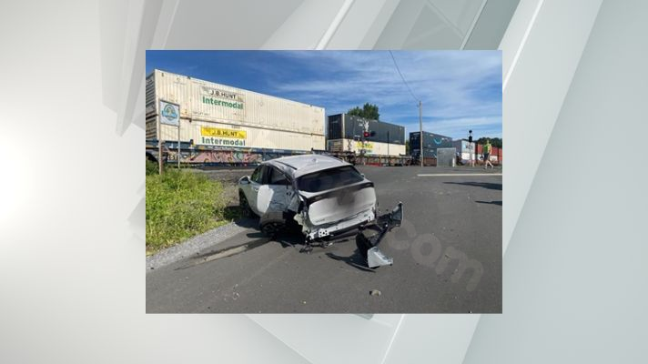 Teen cited for traffic violations following train crash in Voorheesville