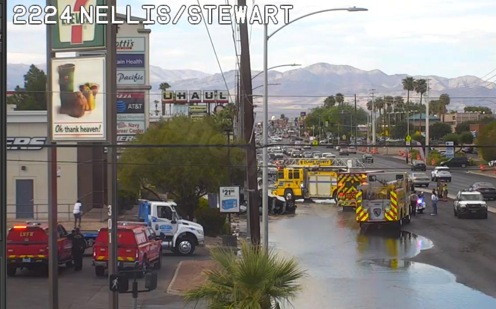 Las Vegas water main hit by vehicle, causes lane closures