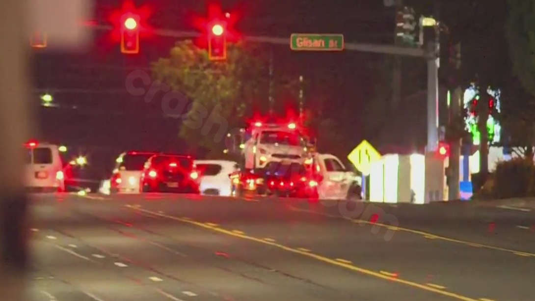 Suspect at large in Gresham crash, one person injured