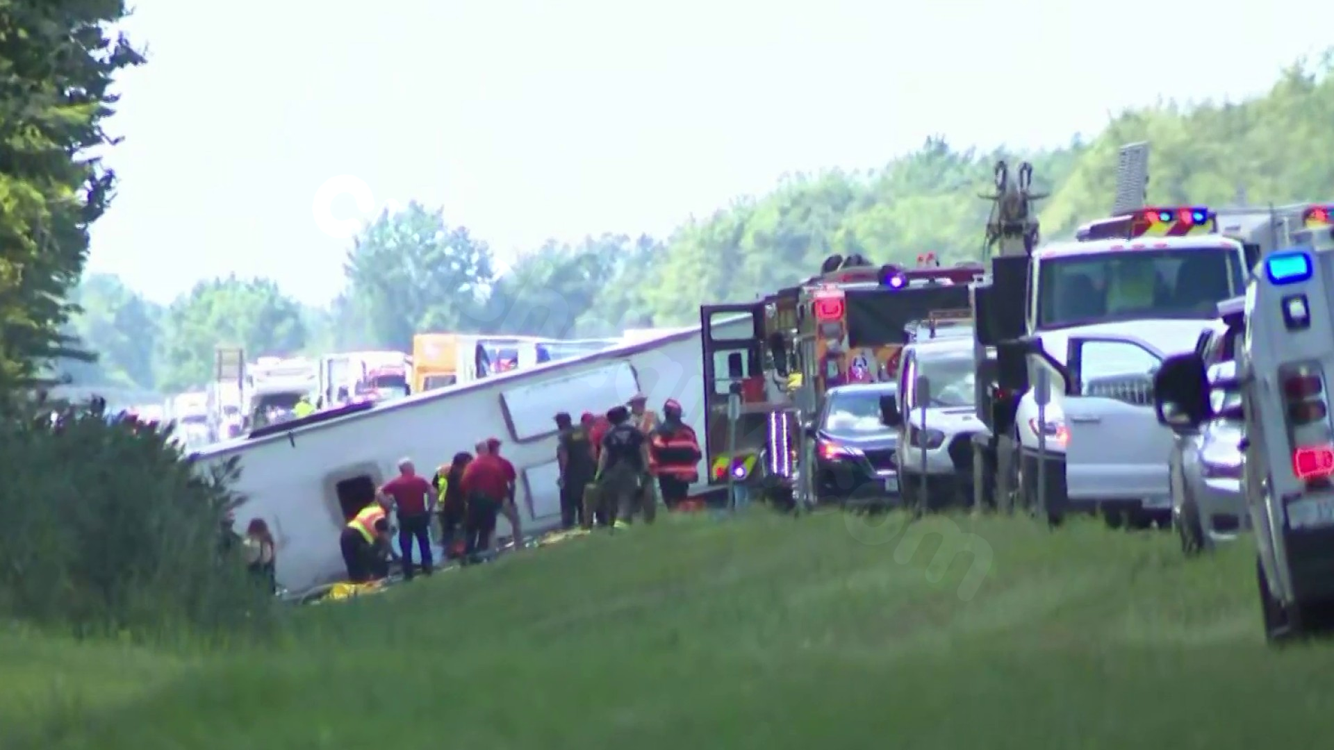 Deadly crash at Niagara Falls tour bus