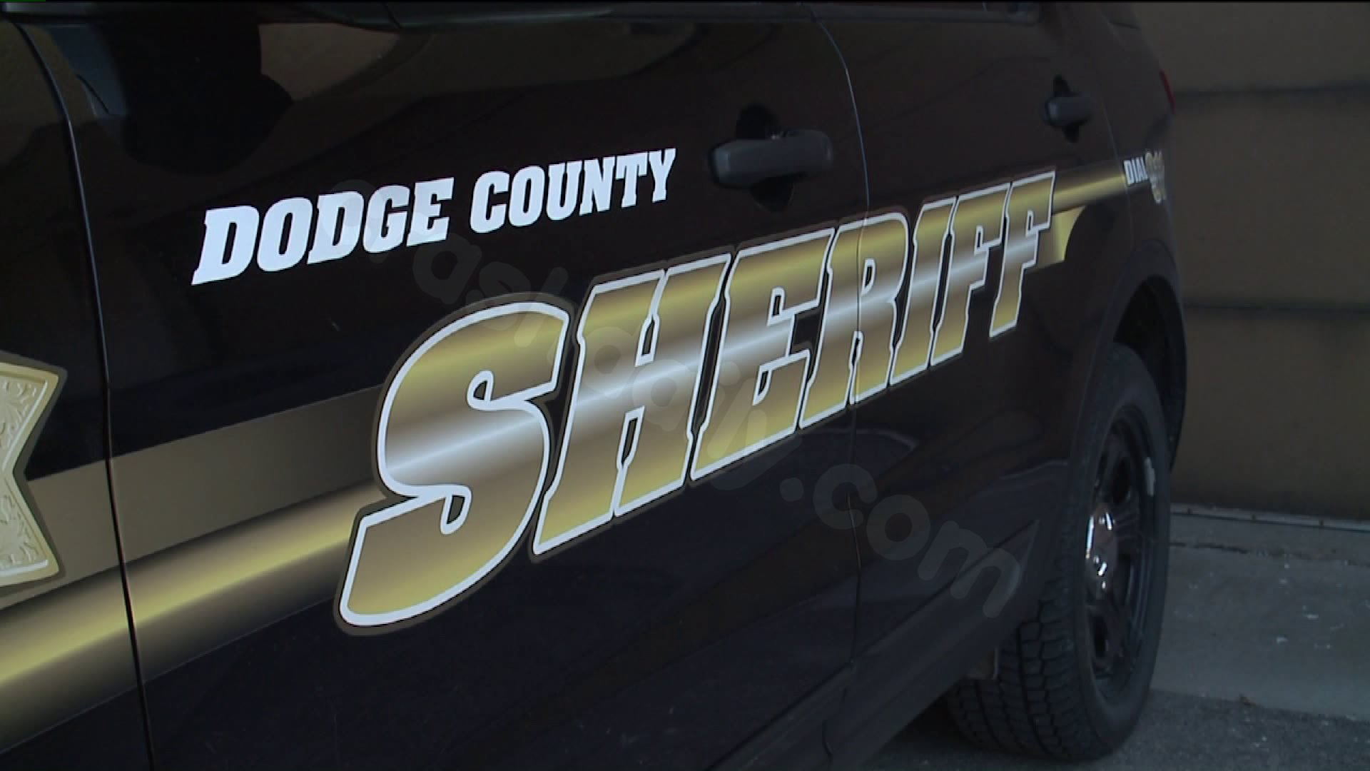 Motorcycle crash in Dodge County injures rider severely