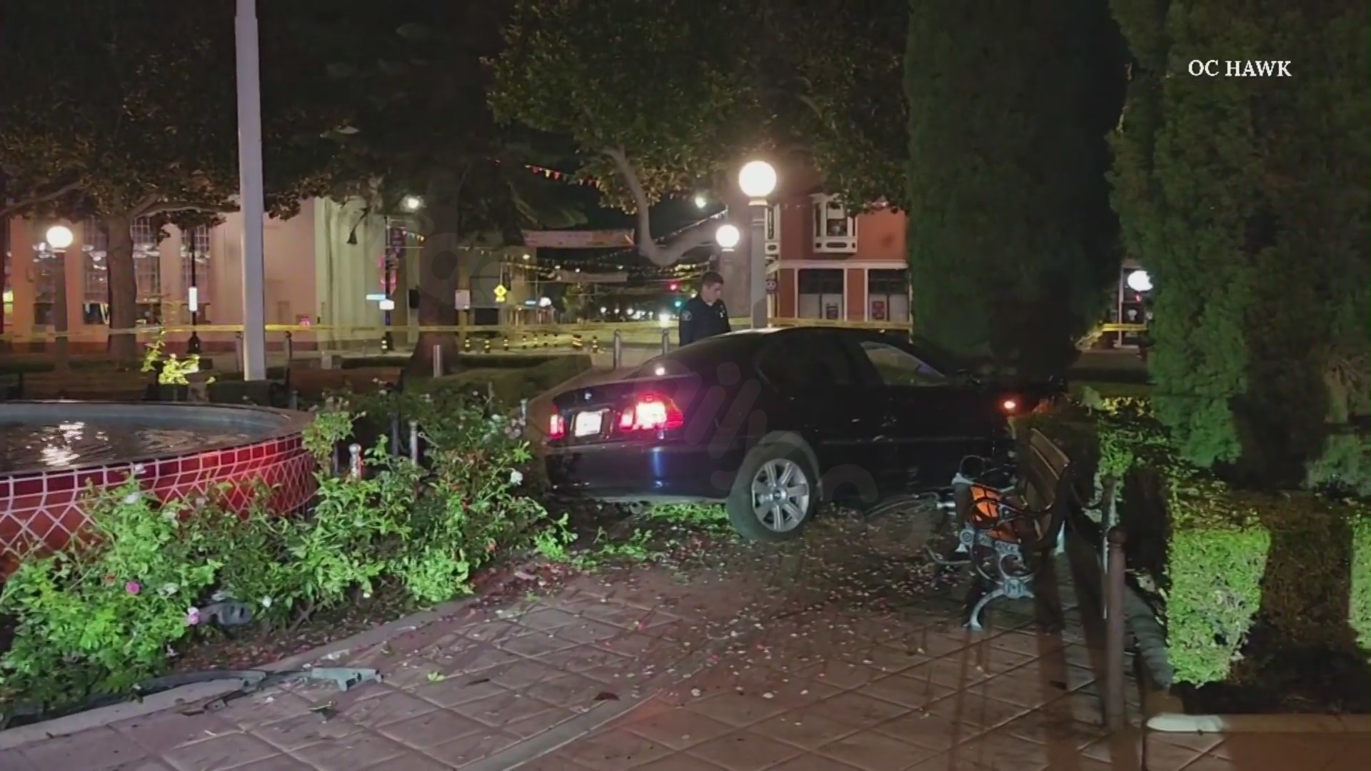 Driver speeding crashes into landmark fountain in SoCal.