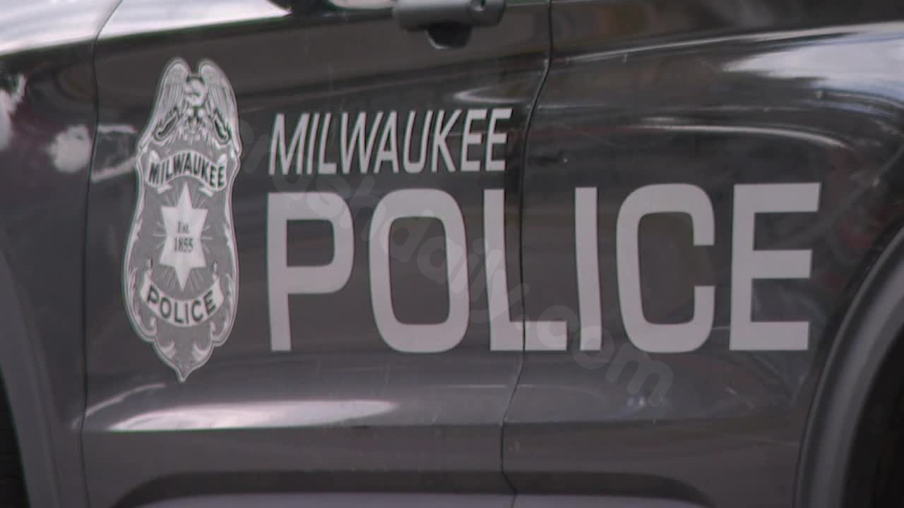 Search for driver after pedestrian killed near Ruby and Teutonia in Milwaukee