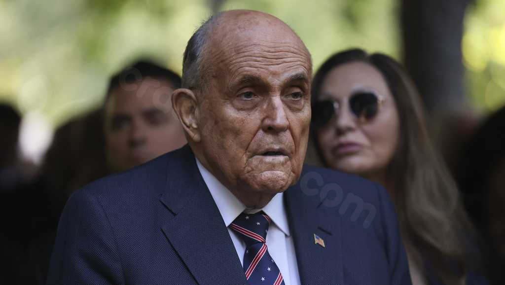 Rudy Giuliani, ex-NYC Mayor, in serious crash on I-93 in New Hampshire