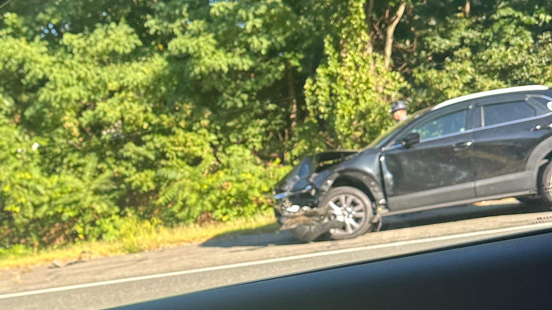 Injury reported in three-car collision on I-291 in Springfield