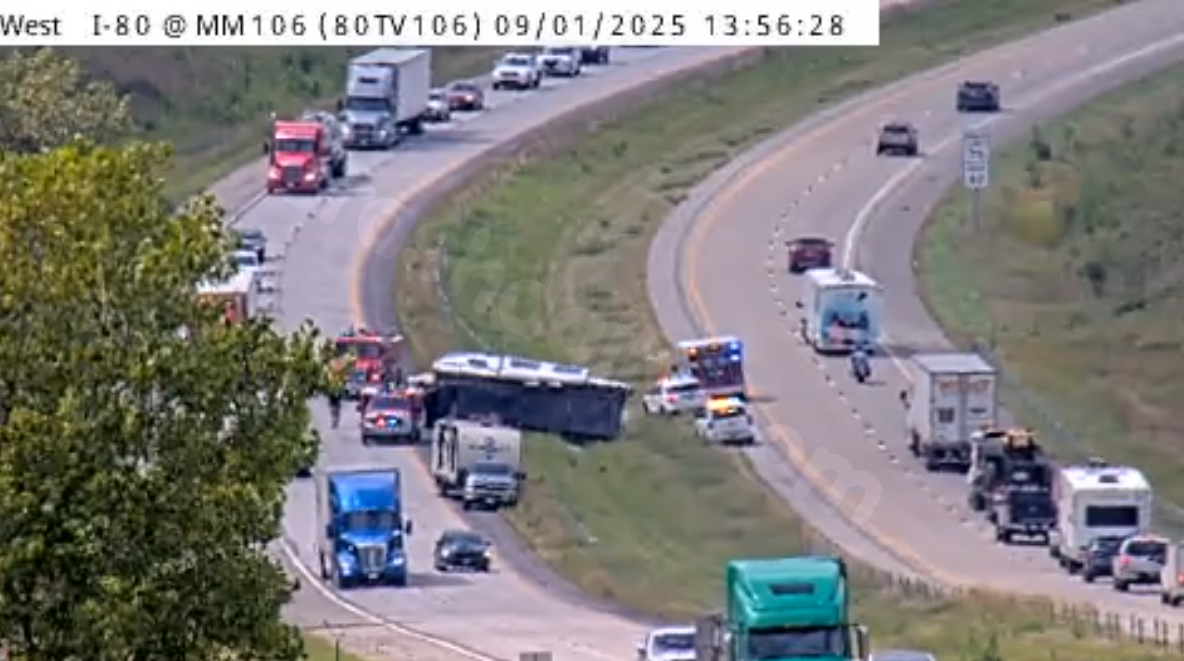 Interstate 80 delay near Earlham due to camper accident