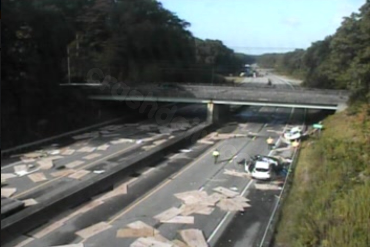 Interstate 95 in Westbrook closed due to crash