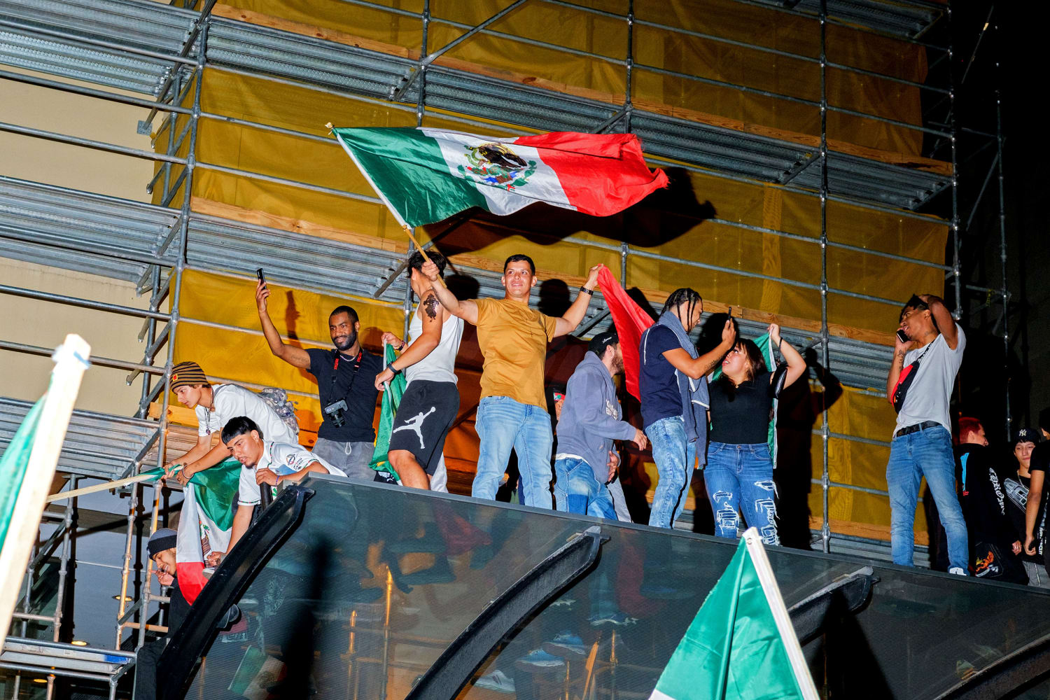 Judges Slam Supreme Court, Lisbon Funicular Accident Leaves 17 Dead: Morning News