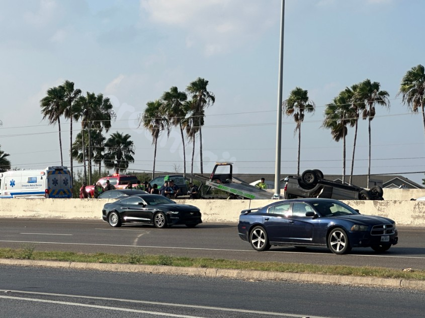 Traffic congestion on I-69E in Harlingen due to rollover accident