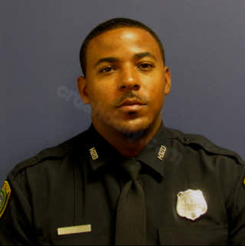 Senior Police Officer from Houston PD dies in car crash while conducting traffic escort