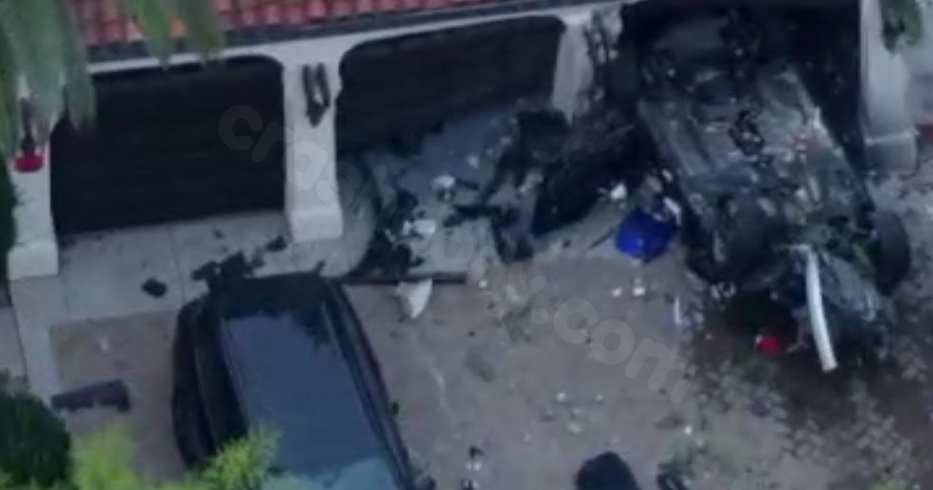 Fatal crash as vehicle fleeing police collides with South Pasadena residence